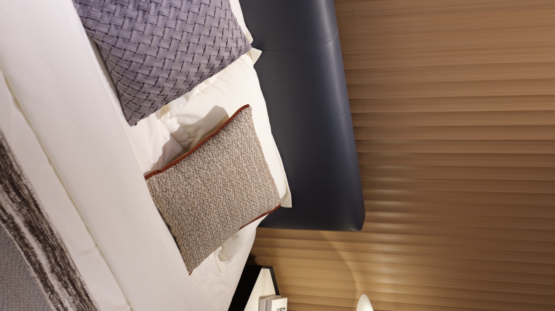 Small Block Floating Bed 3