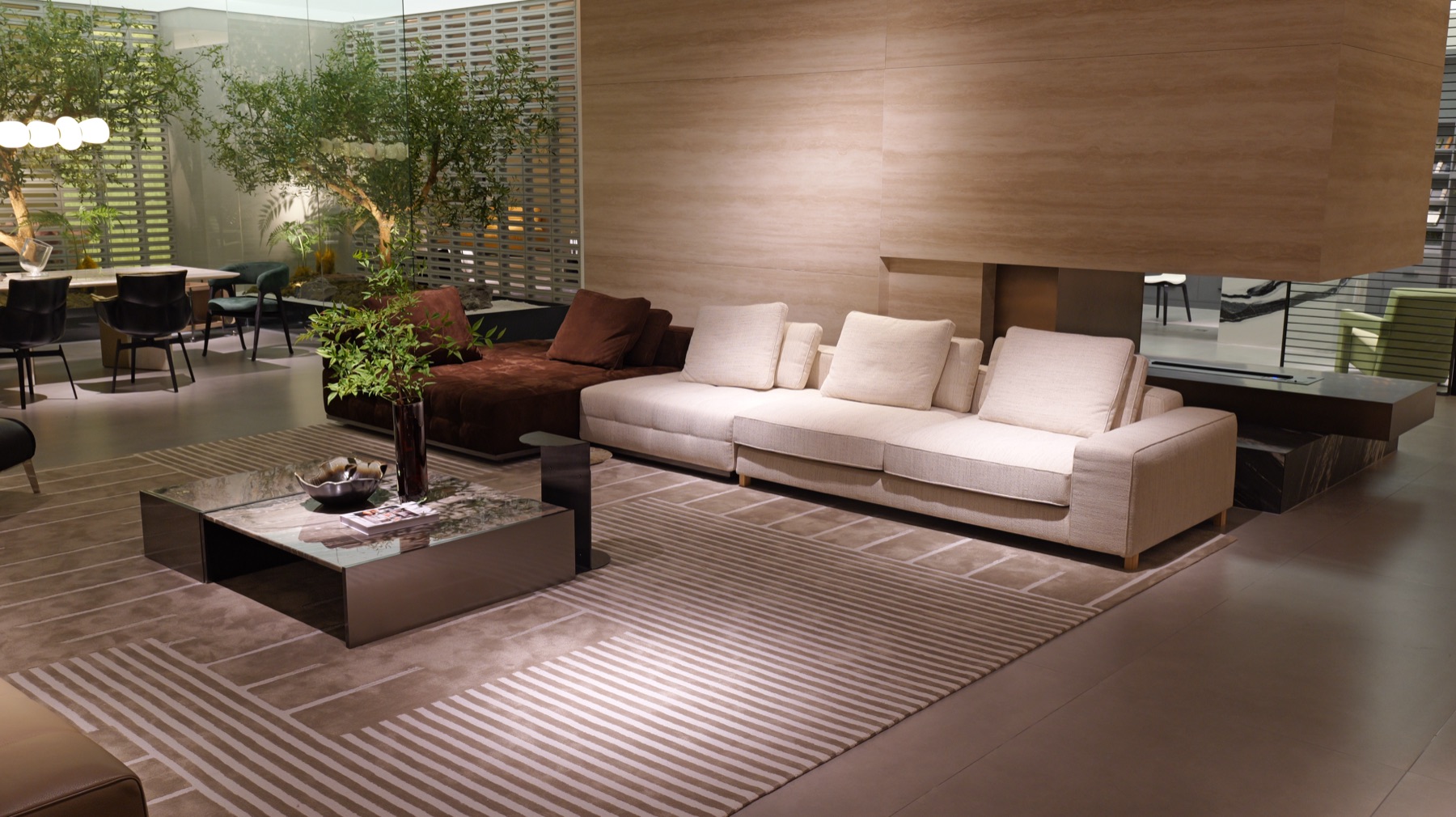 Lawrence Sofa 4