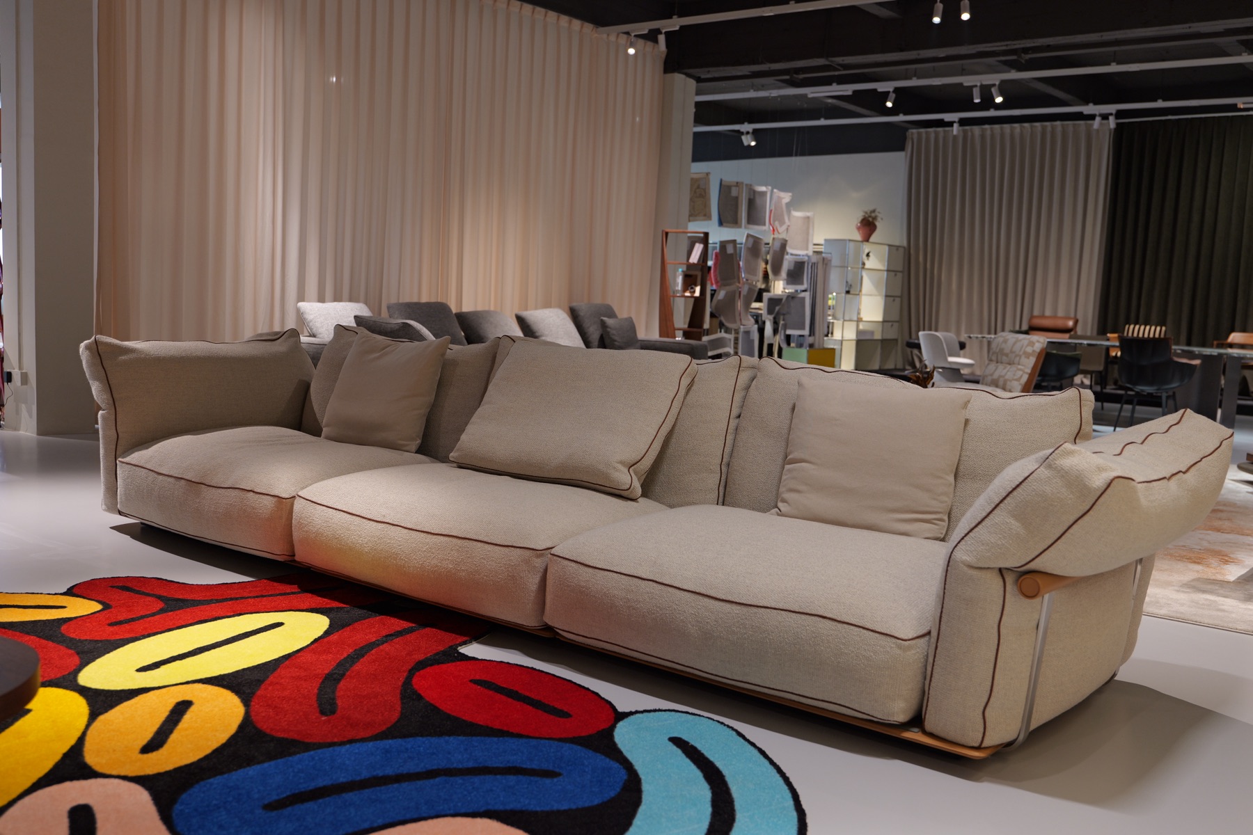 Camelot Sofa 42