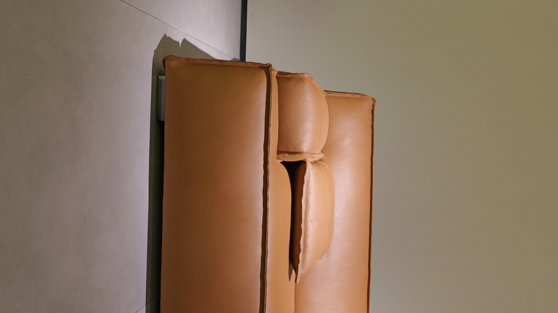 Damascus Sofa 5