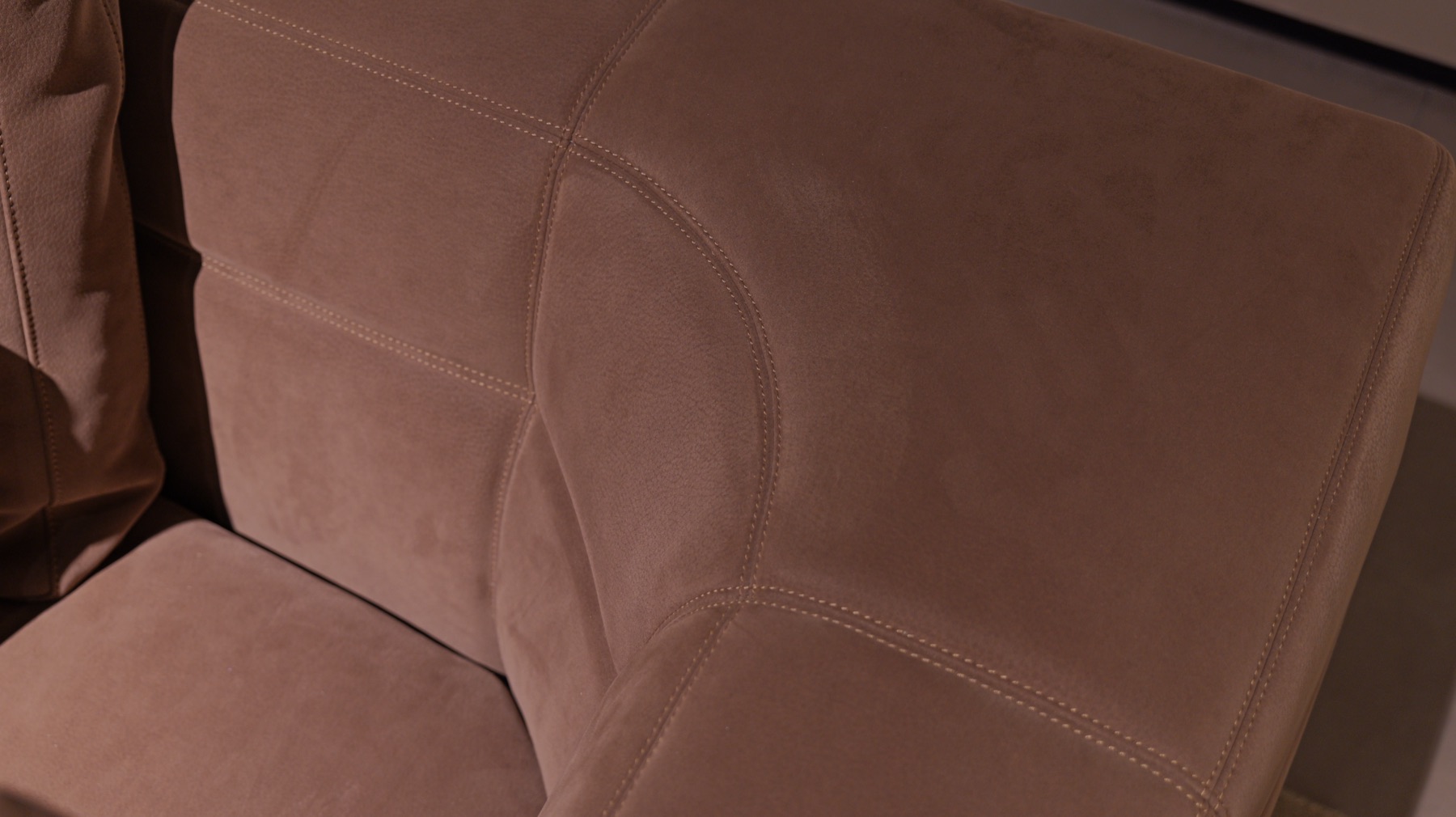 Blazer Sofa 33