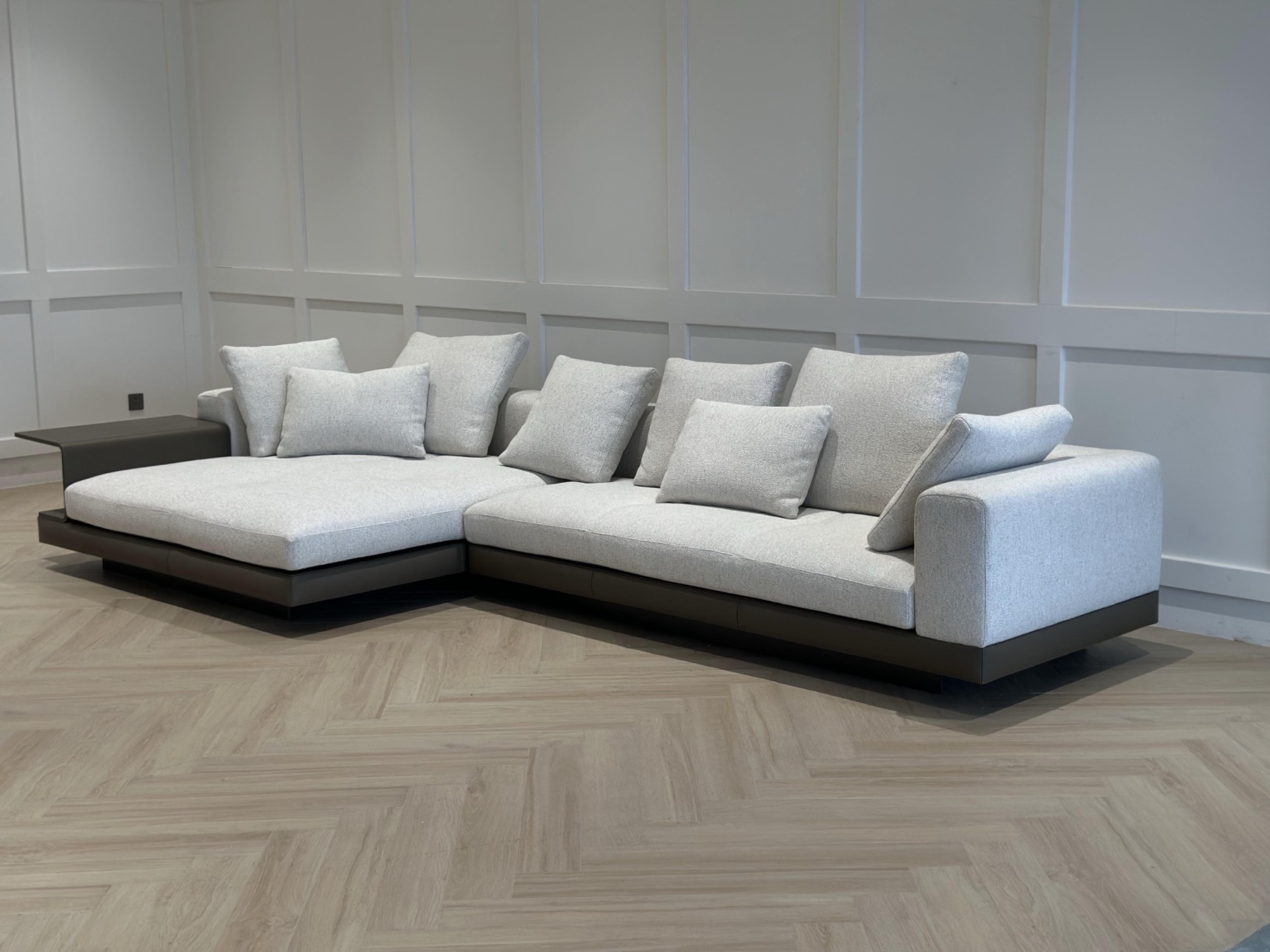 Connery Sofa 5