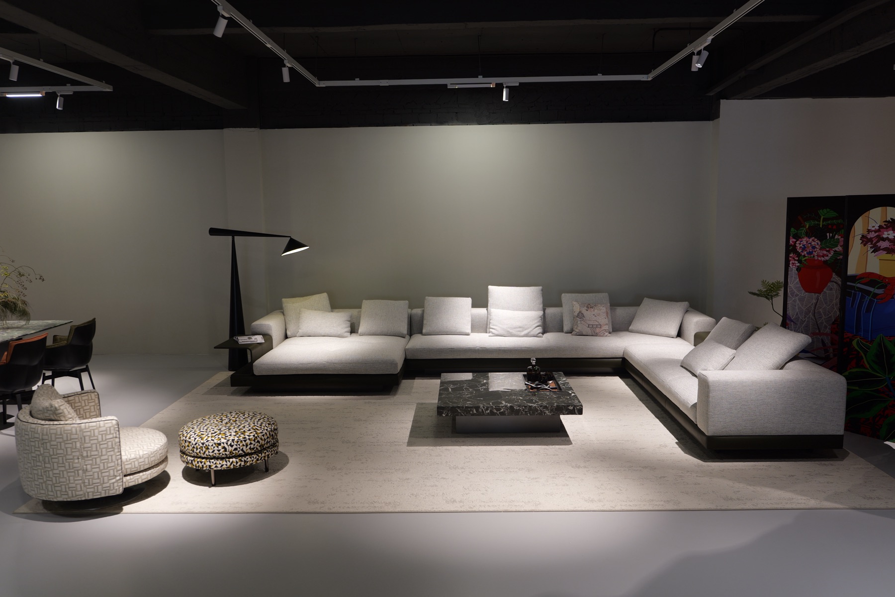 Connery Sofa 46