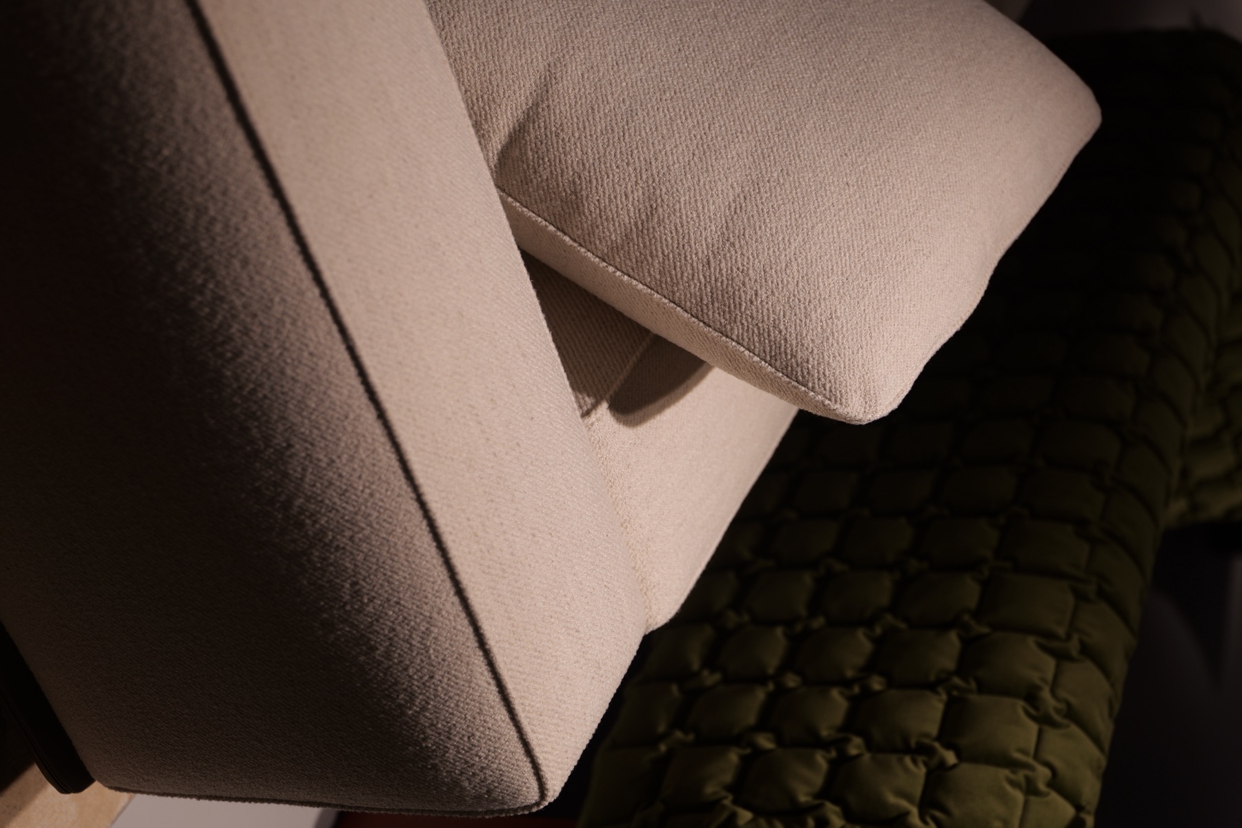 White Horizon Sofa 12