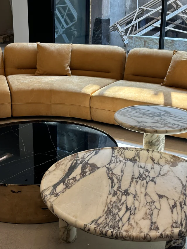 Champagne Tones in Soft Decor