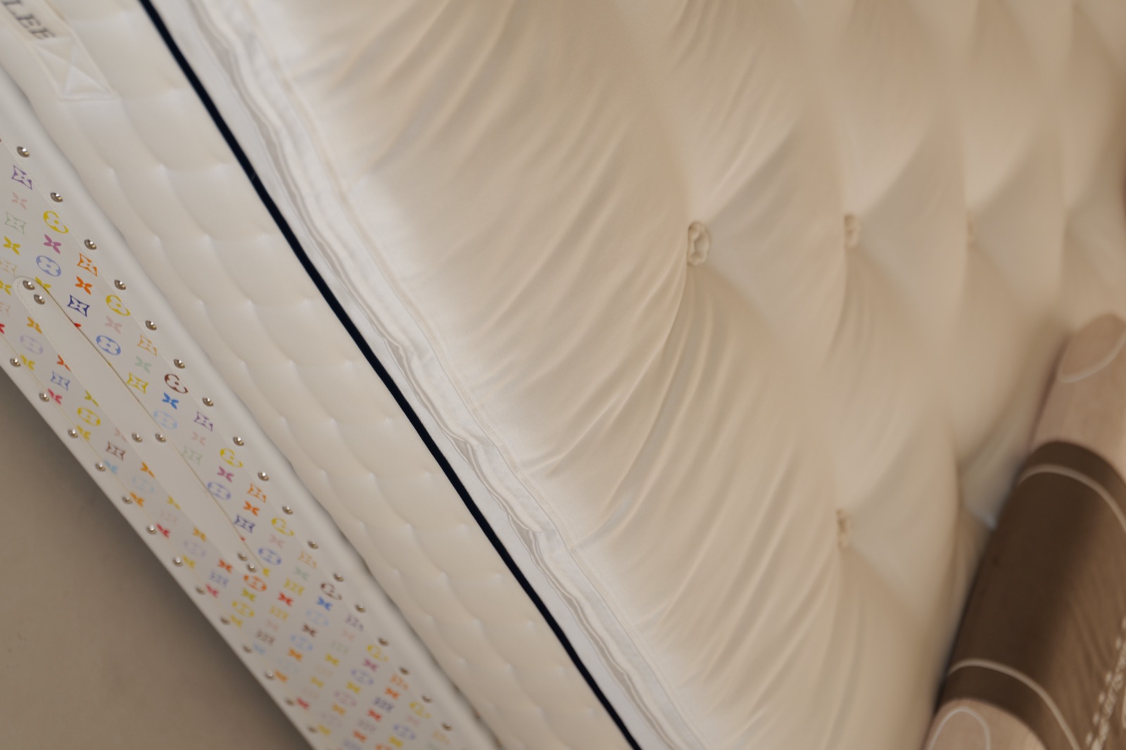 Provence PRO mattress material and finish detail