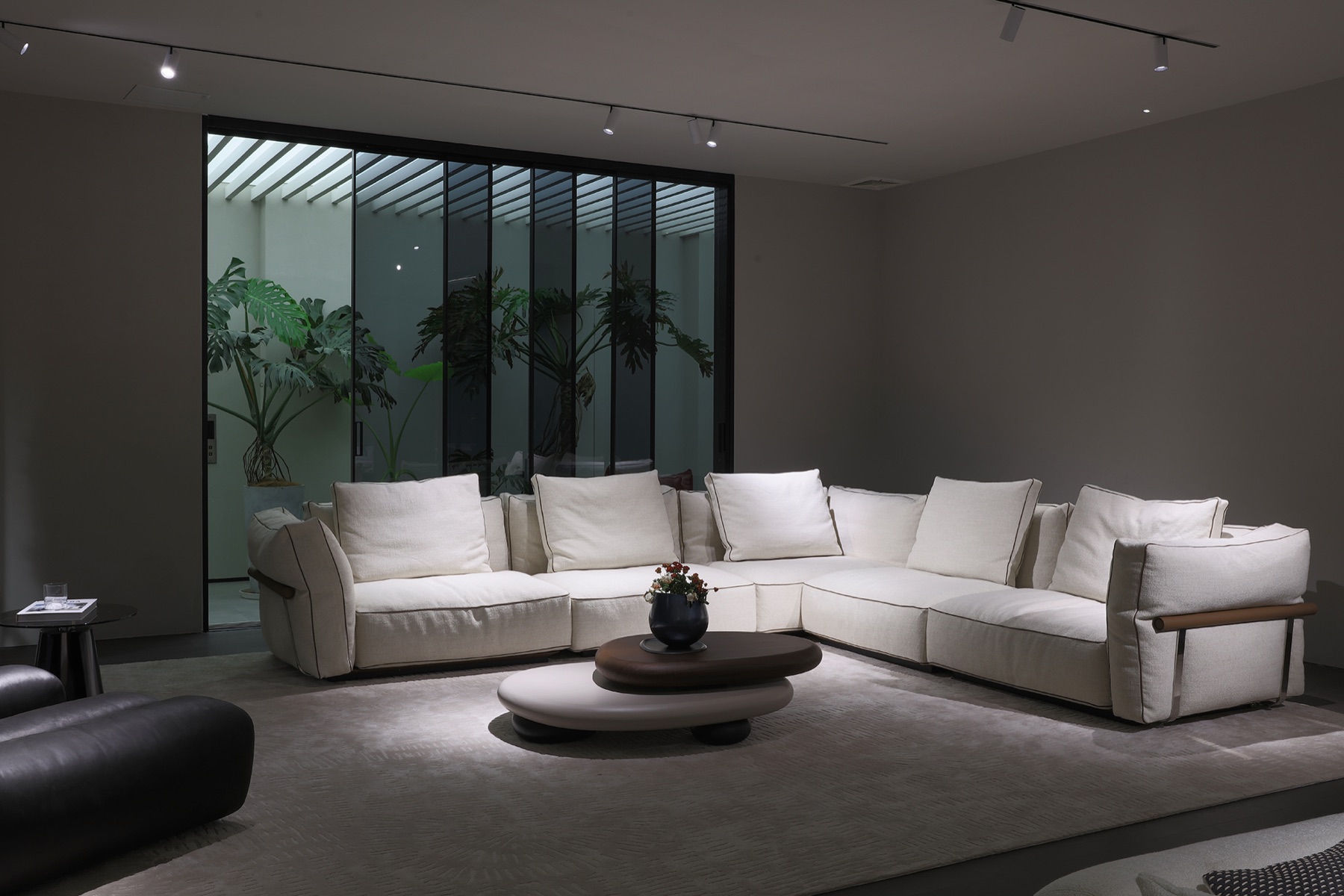 Modena Sectional Sofa
