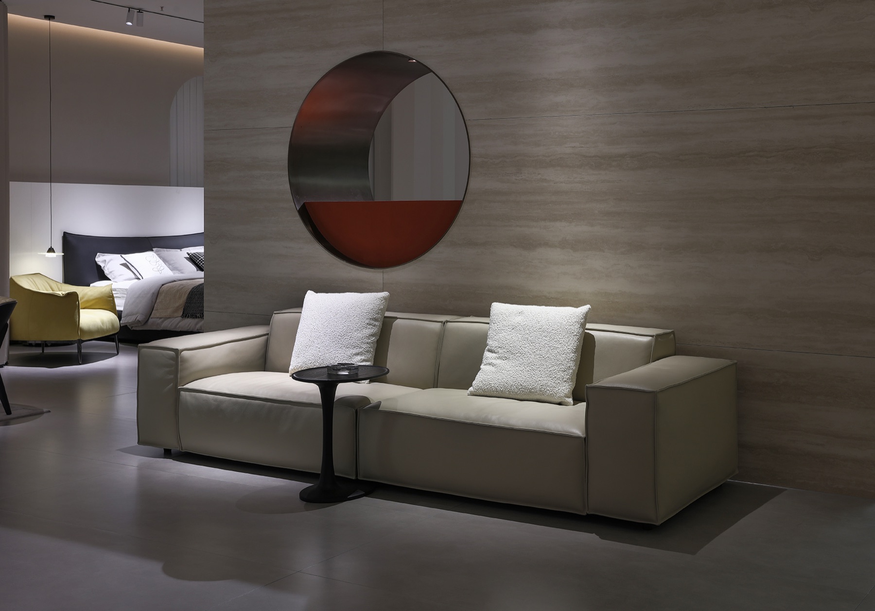Forma Round Table